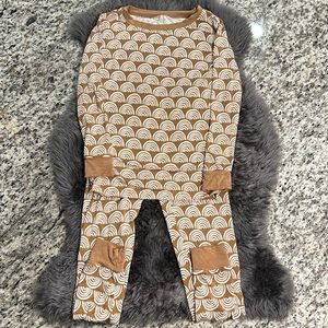 Little Sleepies Rainbow Print Two Piece Set Size 4T.